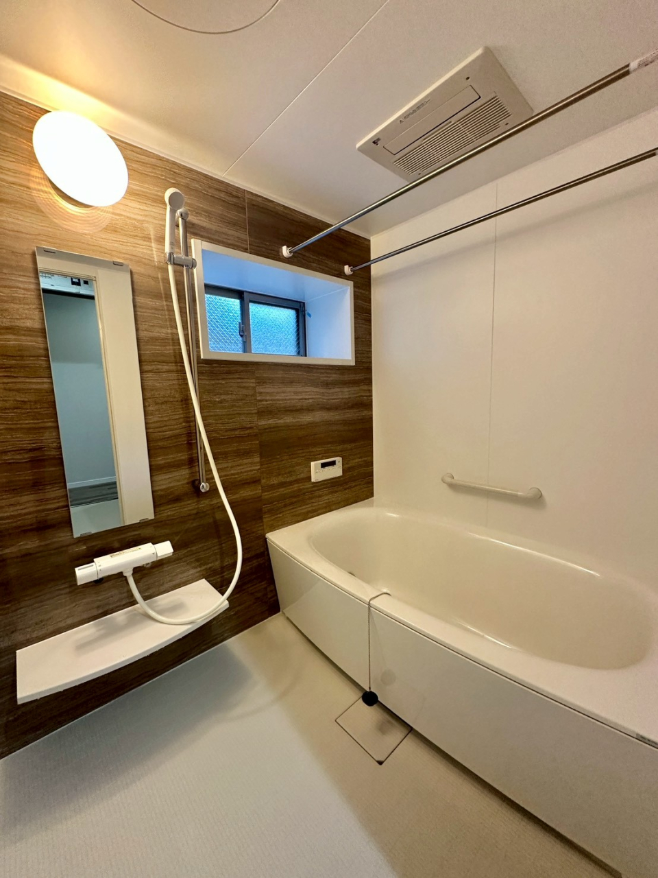 LINE_ALBUM_ユニロイヤル白壁103_260221_13